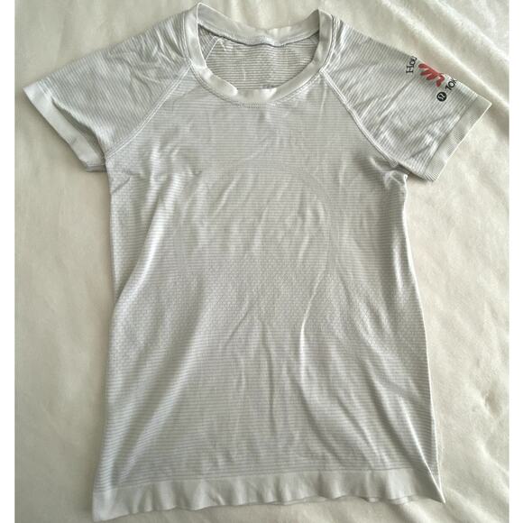 Womens Lululemon Race Length Swiftly Tech Short Sleeve Size 4 - Picture 1 of 3